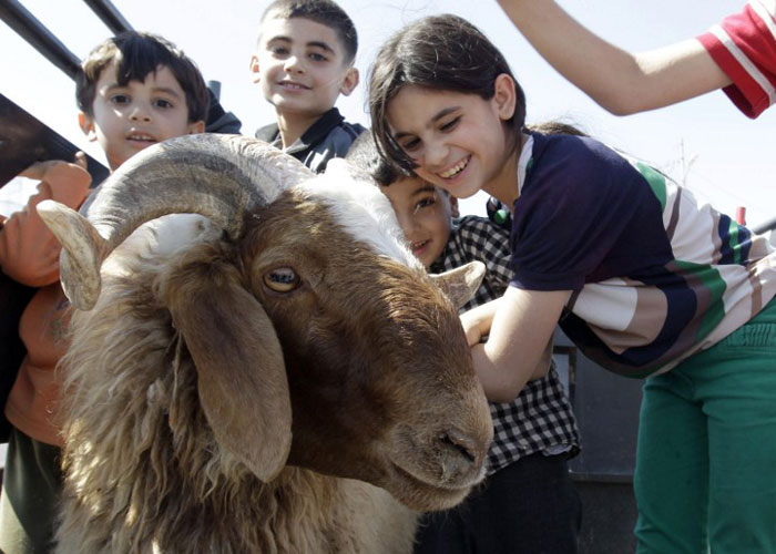 صور اطفال في العيد , عيش مود فرحه العيد باحلي صور اطفال في الاعياد