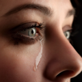 6537 1 تفسير حلم البكاء - تفسير رؤية البكاء في المنام مروة اصهب